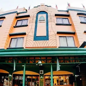 ** Bed & Breakfast Tinhat Halal حلال Certified Boutique And Restaurant Philippines