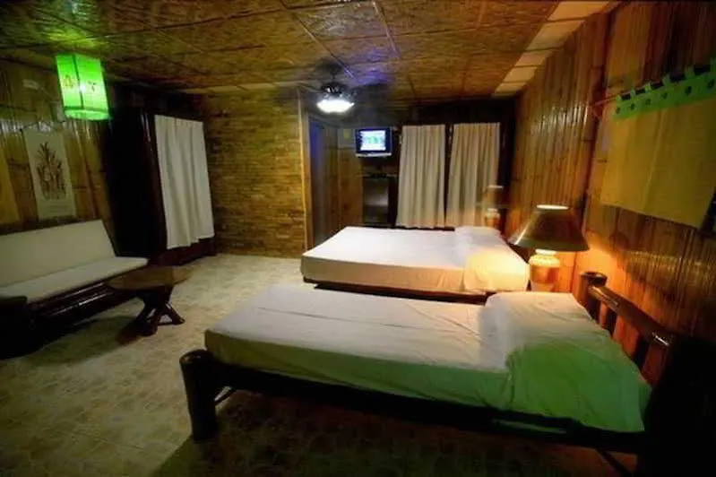 Commander Suites De Bohol Panglao Resort